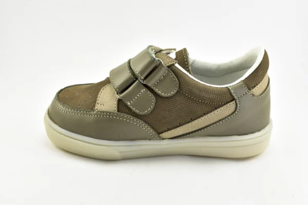 zapato deportivo tenis niño 4